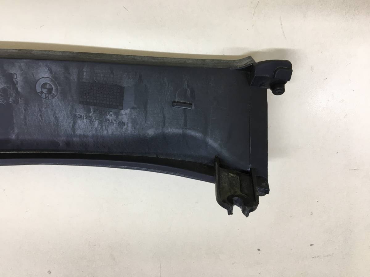 Накладка (кузов внутри) BMW 1-series E87/E81 2004-2011