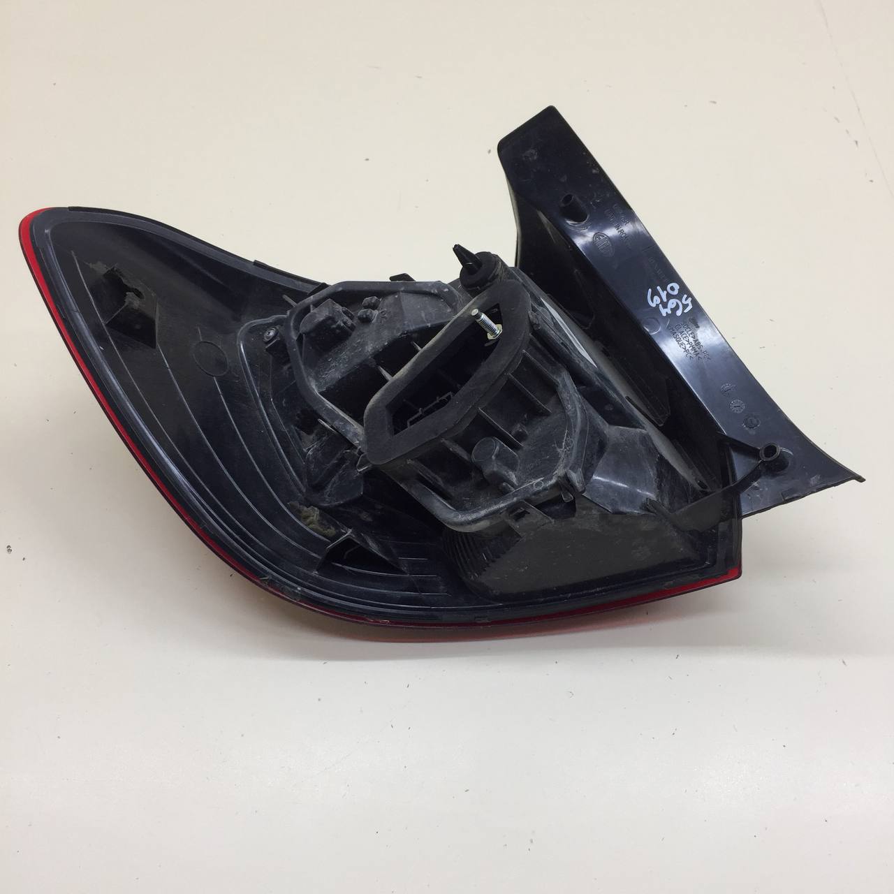 Фонарь задний правый Renault Sandero Stepway (5S) 2014-2022