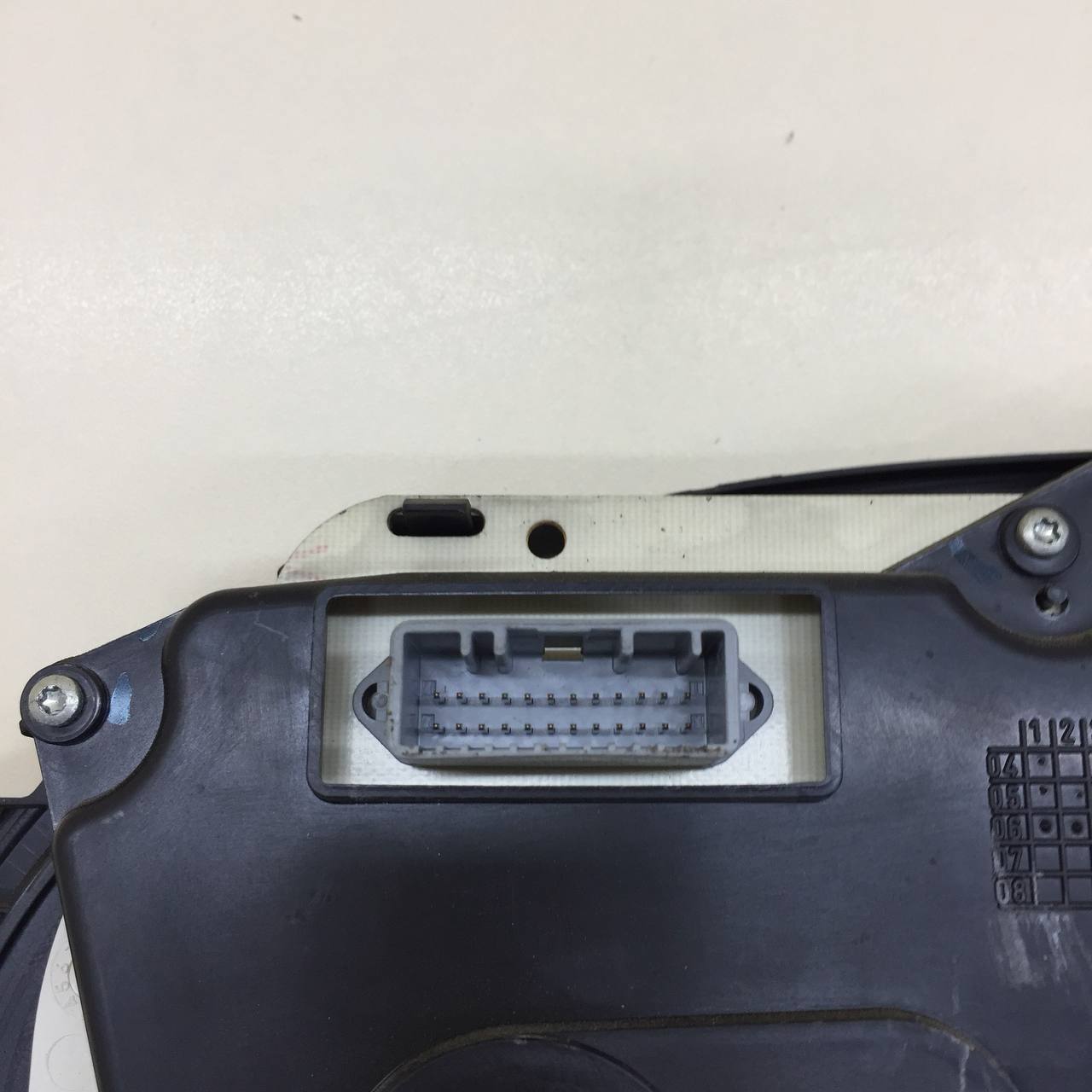 Панель приборов Renault Logan (1) 2005-2014