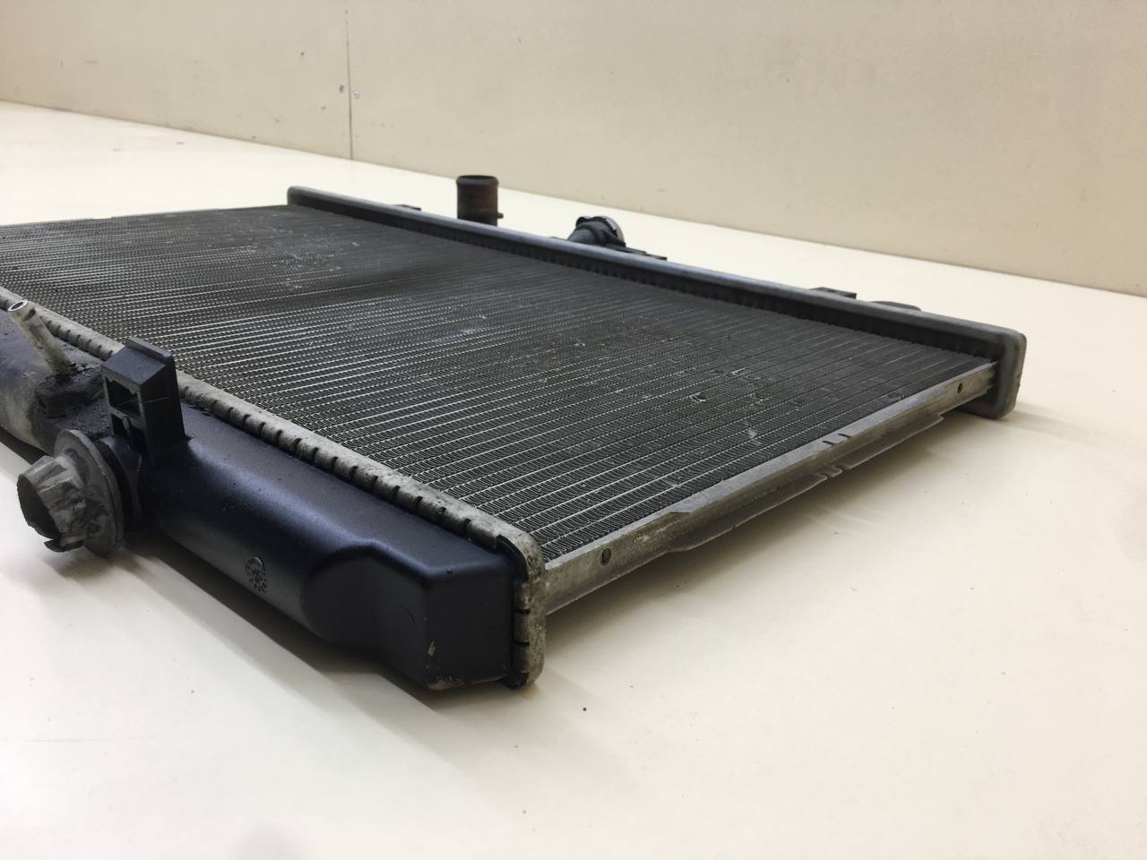 Радиатор охлаждения двигателя Nissan Primera (P12) 2002-2007