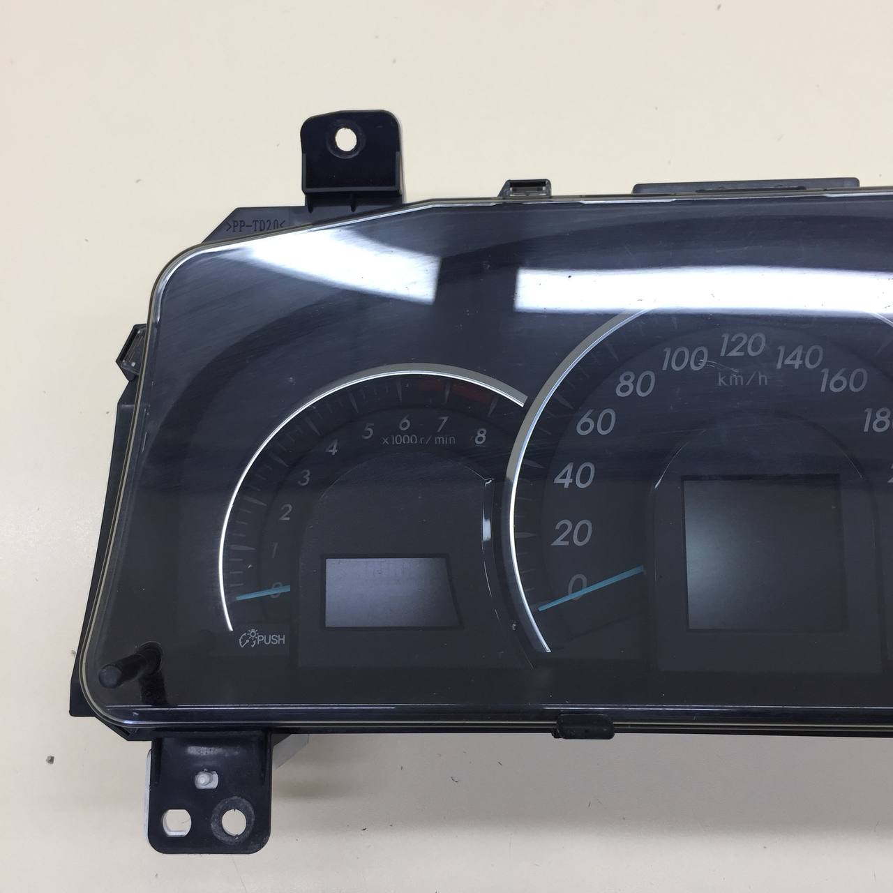 Панель приборов Toyota Camry (XV50) 2011-2017 Панель приборов Toyota Camry (XV50) 2011-2017