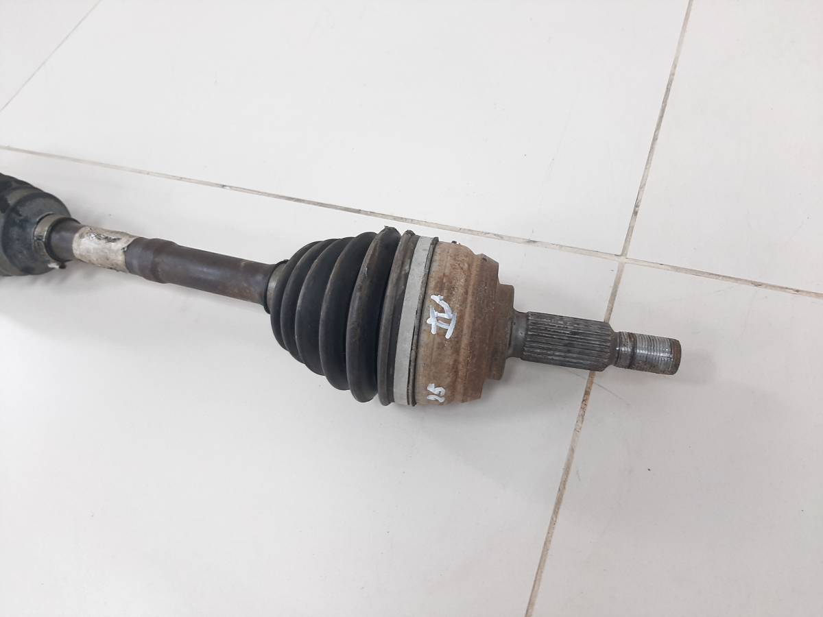 Полуось передняя левая Renault Duster (HSA, HSM) 2012> Полуось передняя левая Renault Duster (HSA, HSM) 2012>