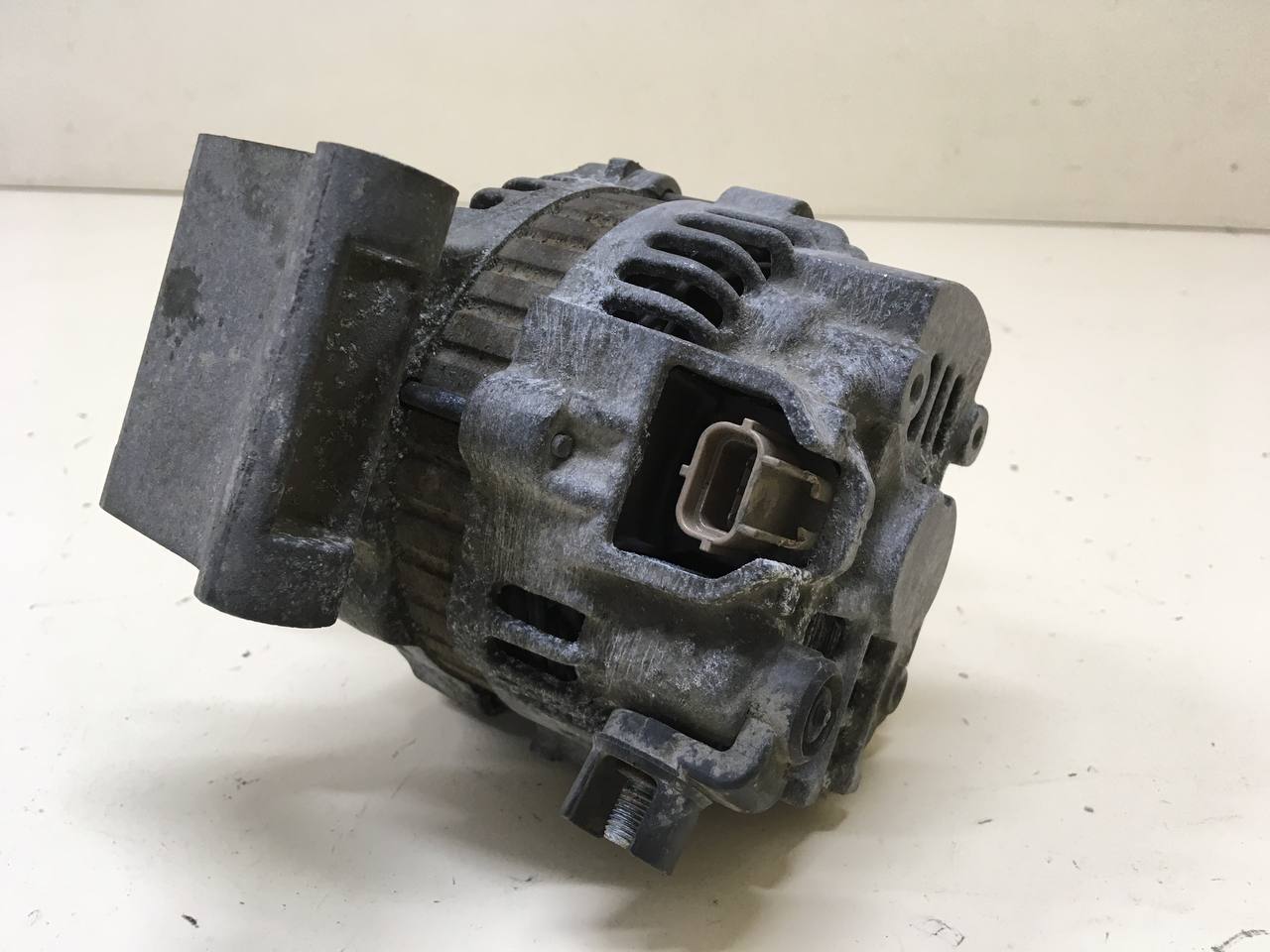Генератор Ford Fusion (JU) 2002-2012 Генератор Ford Fusion (JU) 2002-2012