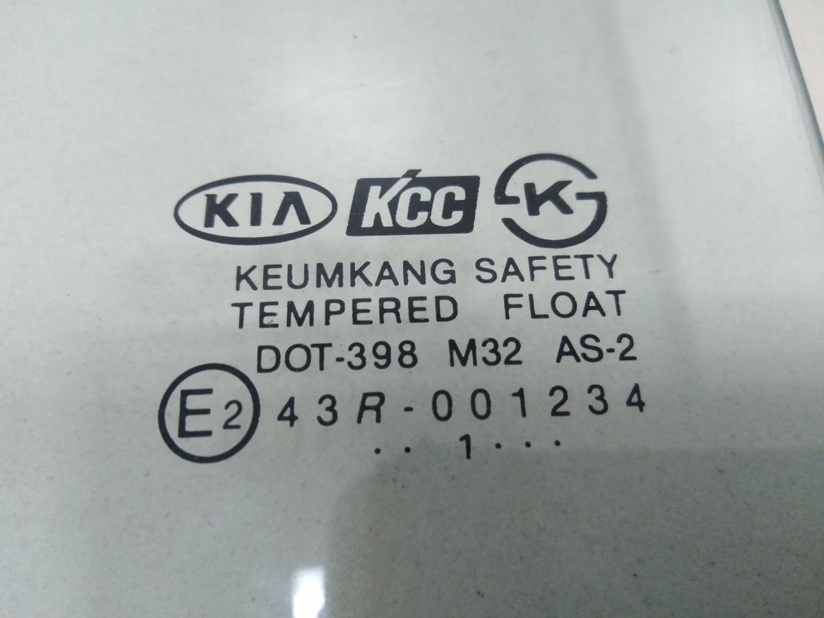 Стекло двери задней левой Kia Rio 1 (DC) 2000-2004 Стекло двери задней левой Kia Rio 1 (DC) 2000-2004