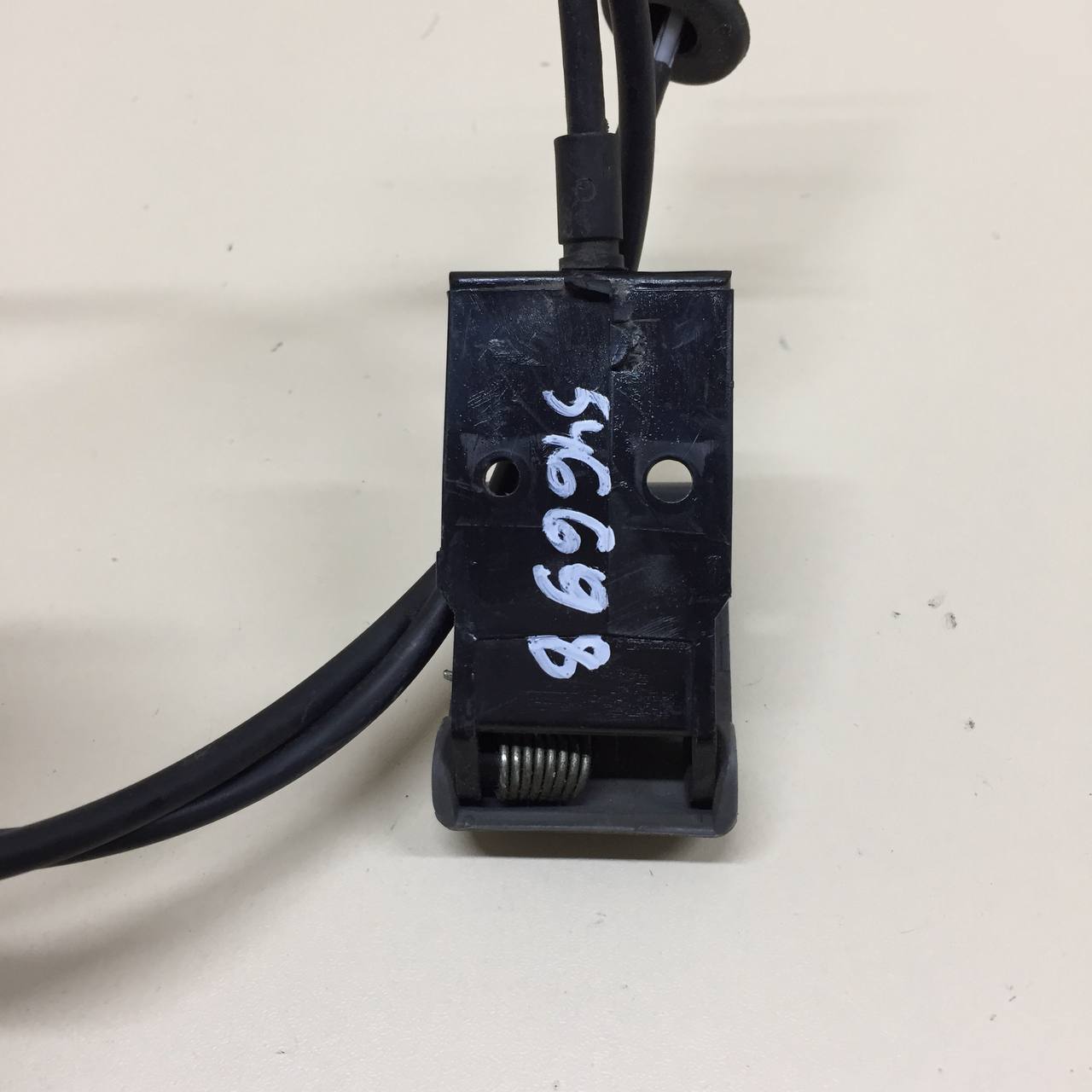 Ручка открывания капота Hyundai Starex H1/Grand Starex 2007>