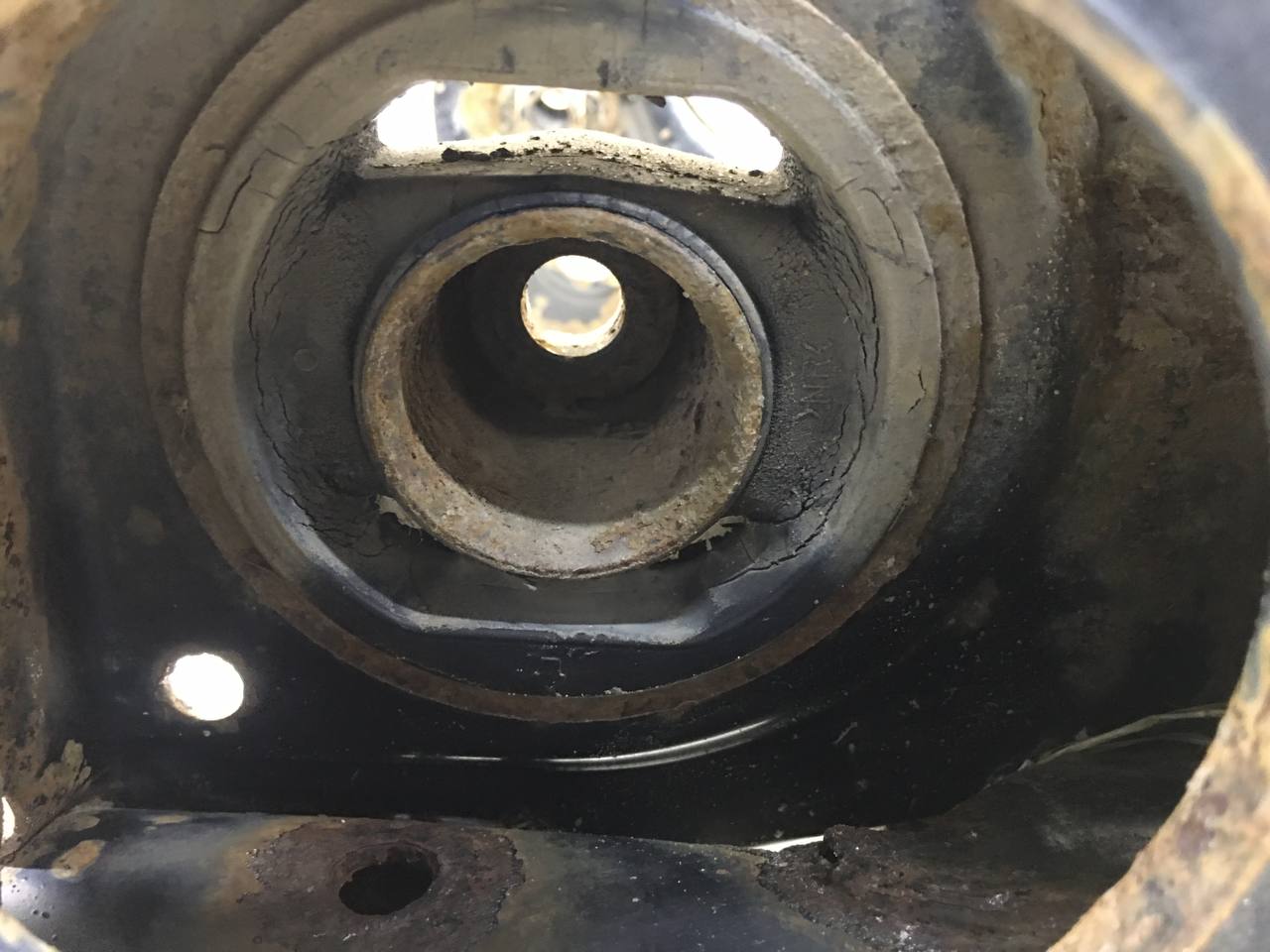 Балка задняя Suzuki Grand Vitara 2005-2015