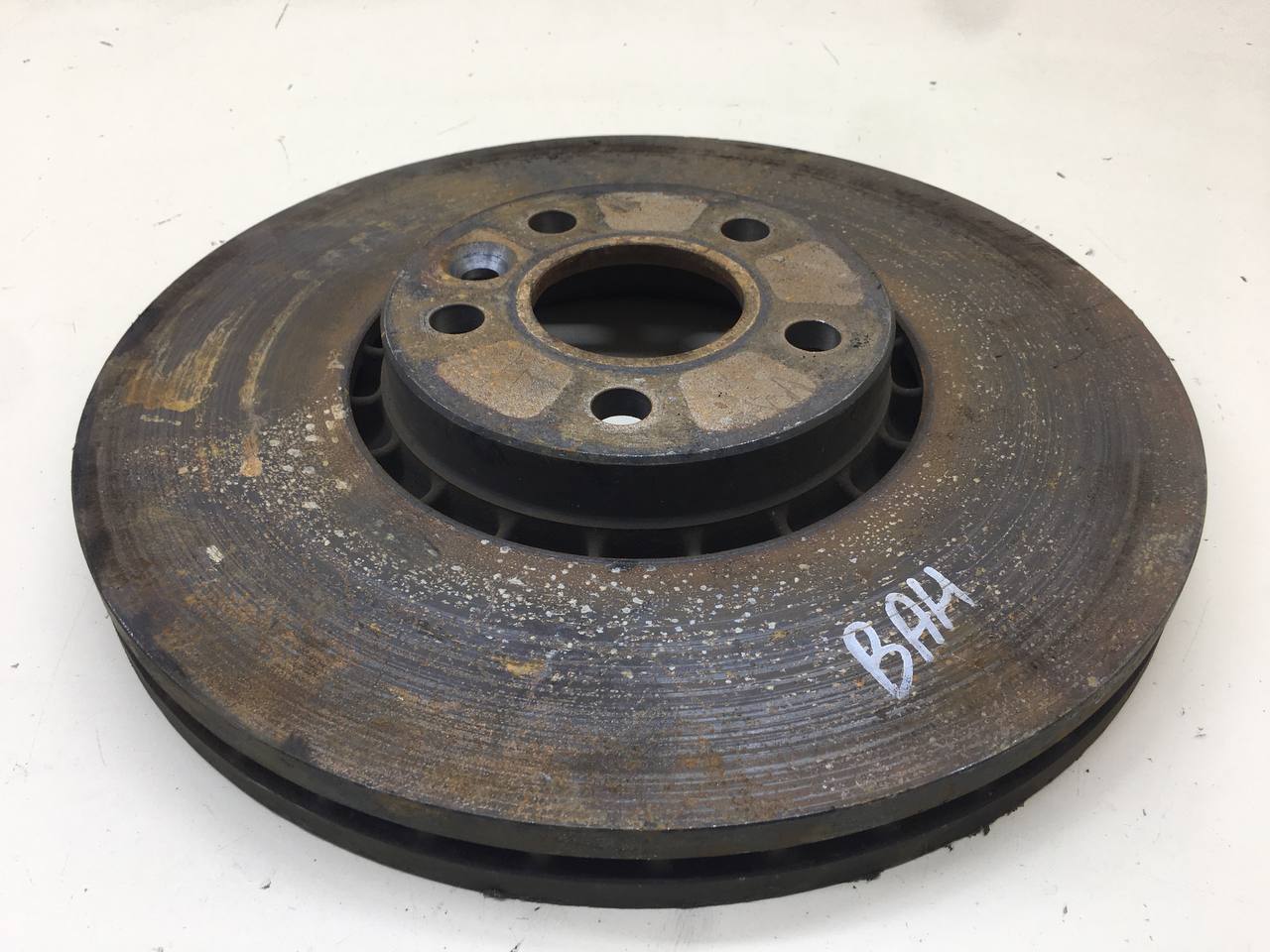 Диск тормозной передний Volvo XC60 2008-2017