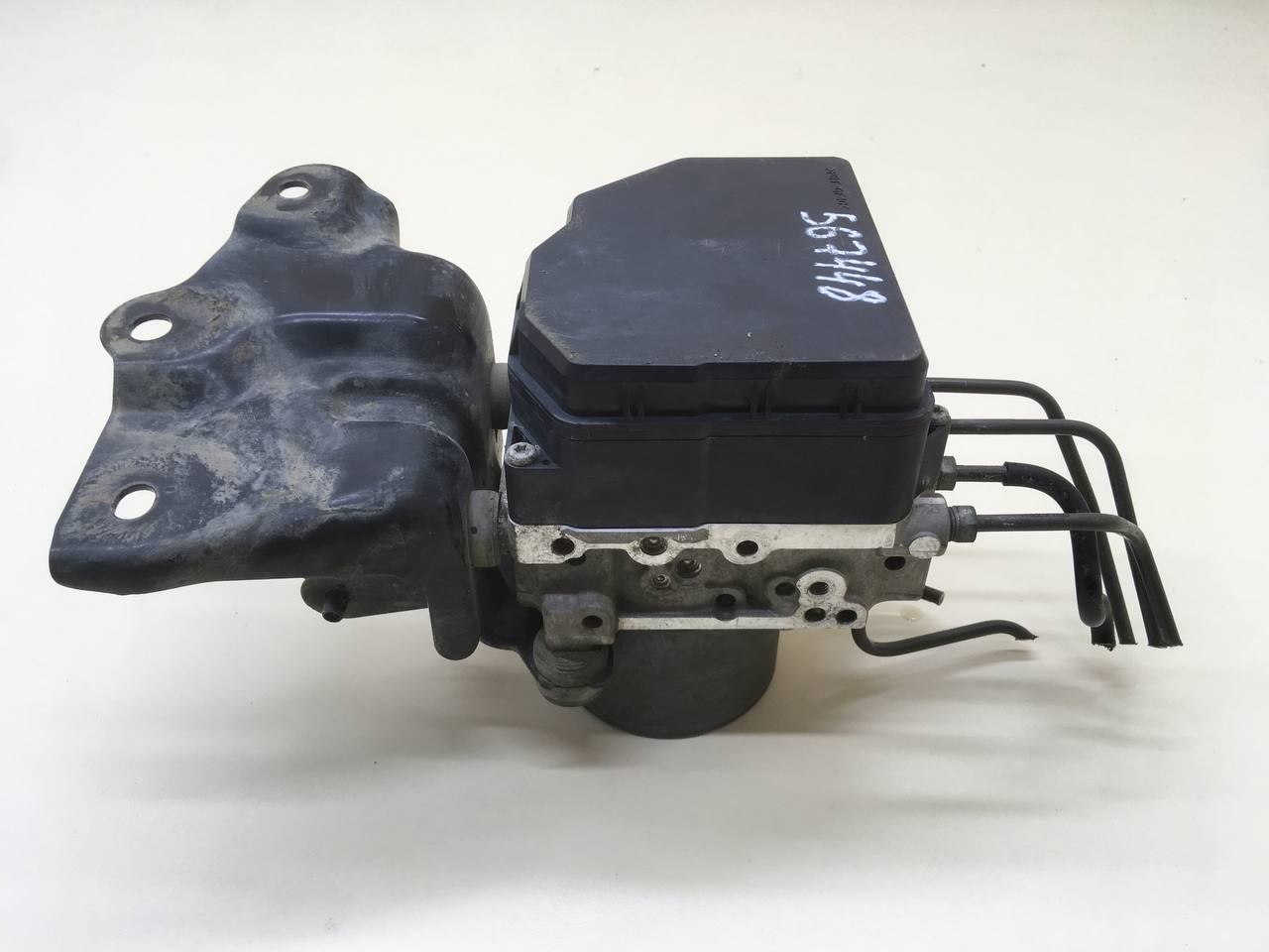 Блок ABS (насос) Toyota Rav 4 (A30) 2006-2013