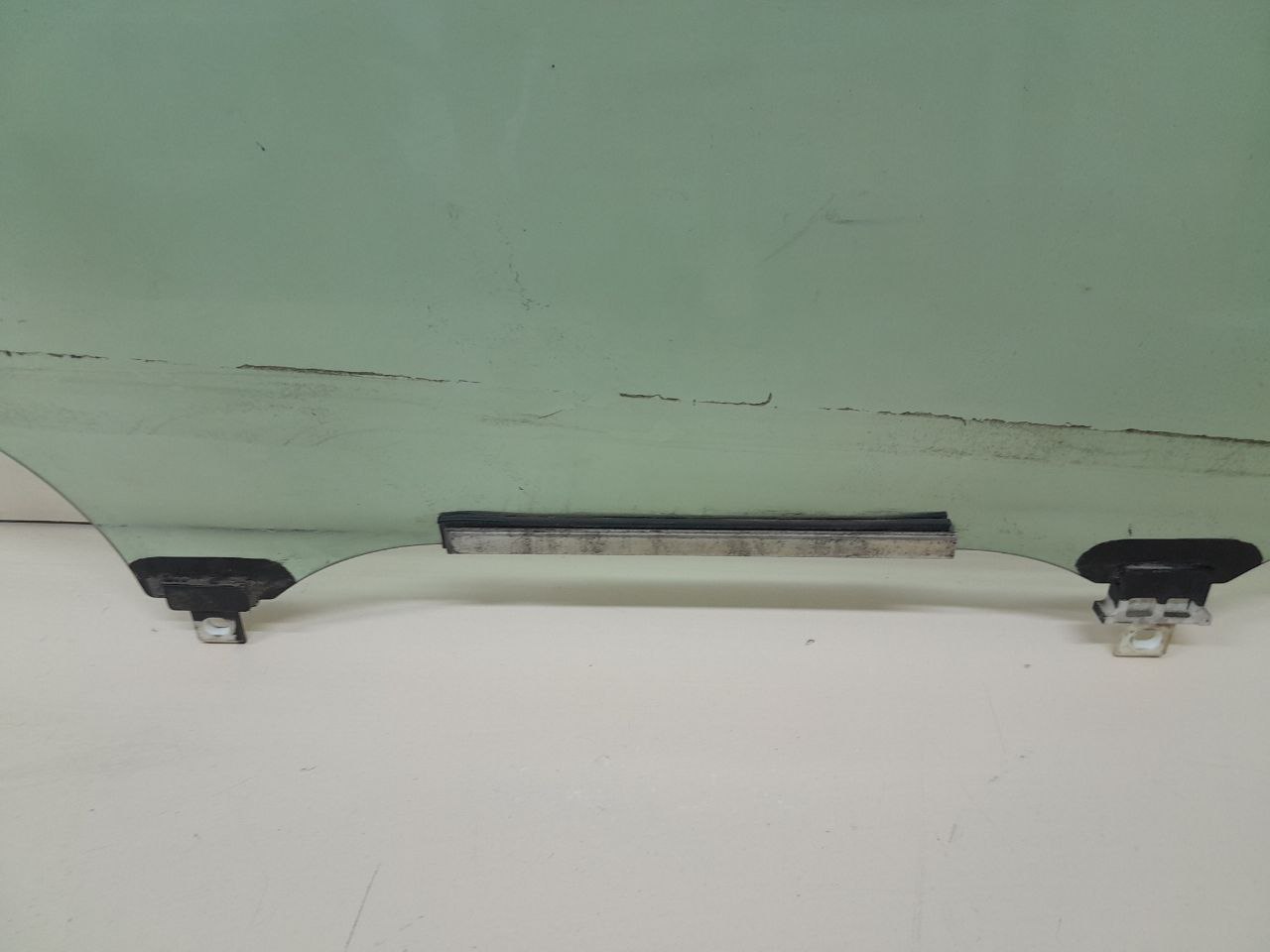 Стекло двери передней правой Toyota Auris (E150) 2006-2012