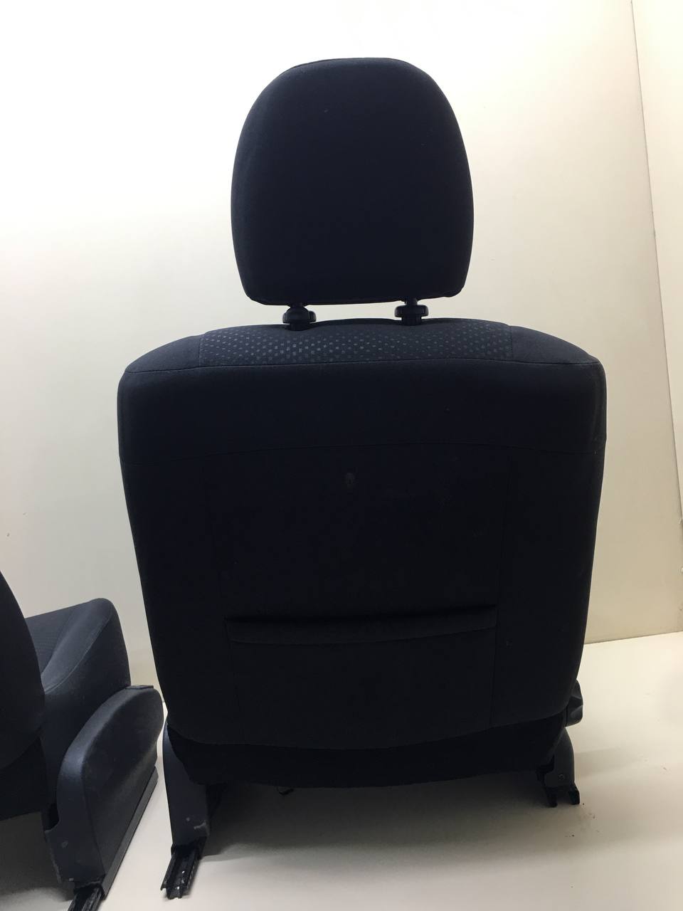 Сиденье (комплект) Nissan Almera 3 (G11, G15) 2012> Сиденье (комплект) Nissan Almera 3 (G11, G15) 2012>