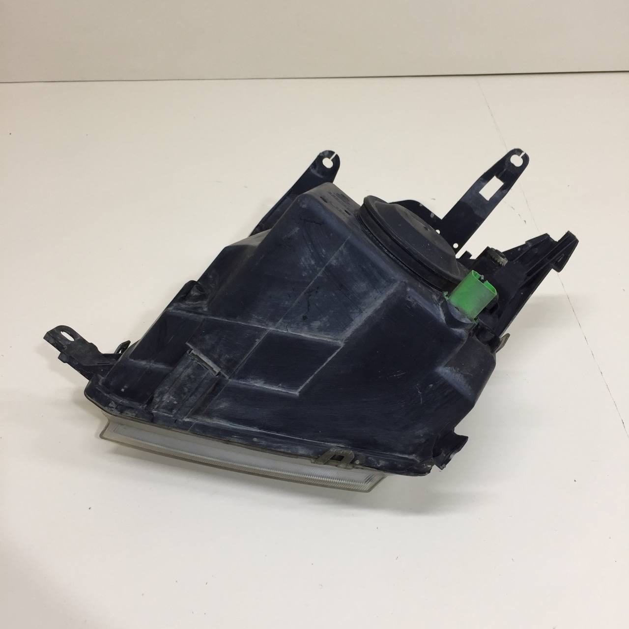 Фара правая Ford Fusion (JU) 2002-2012 Фара правая Ford Fusion (JU) 2002-2012