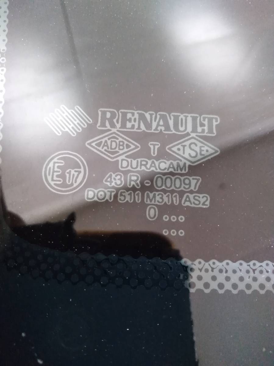 Стекло кузовное глухое левое Renault Symbol (2) 2008-2012 Стекло кузовное глухое левое Renault Symbol (2) 2008-2012