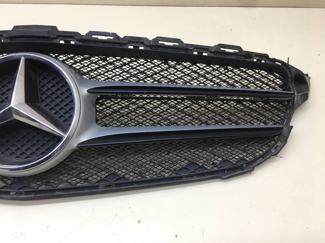 Решетка радиатора Mercedes-Benz C-Class (W205) 2014>