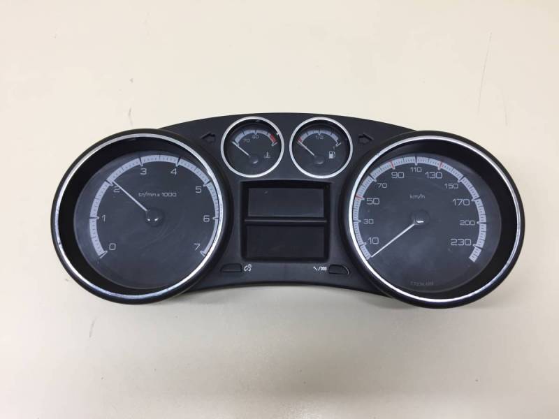 Панель приборов Peugeot 308 2007>