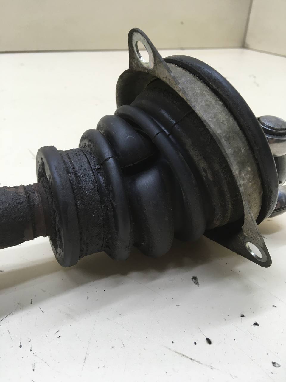Полуось передняя левая Nissan Almera 3 (G11, G15) 2012> Полуось передняя левая Nissan Almera 3 (G11, G15) 2012>