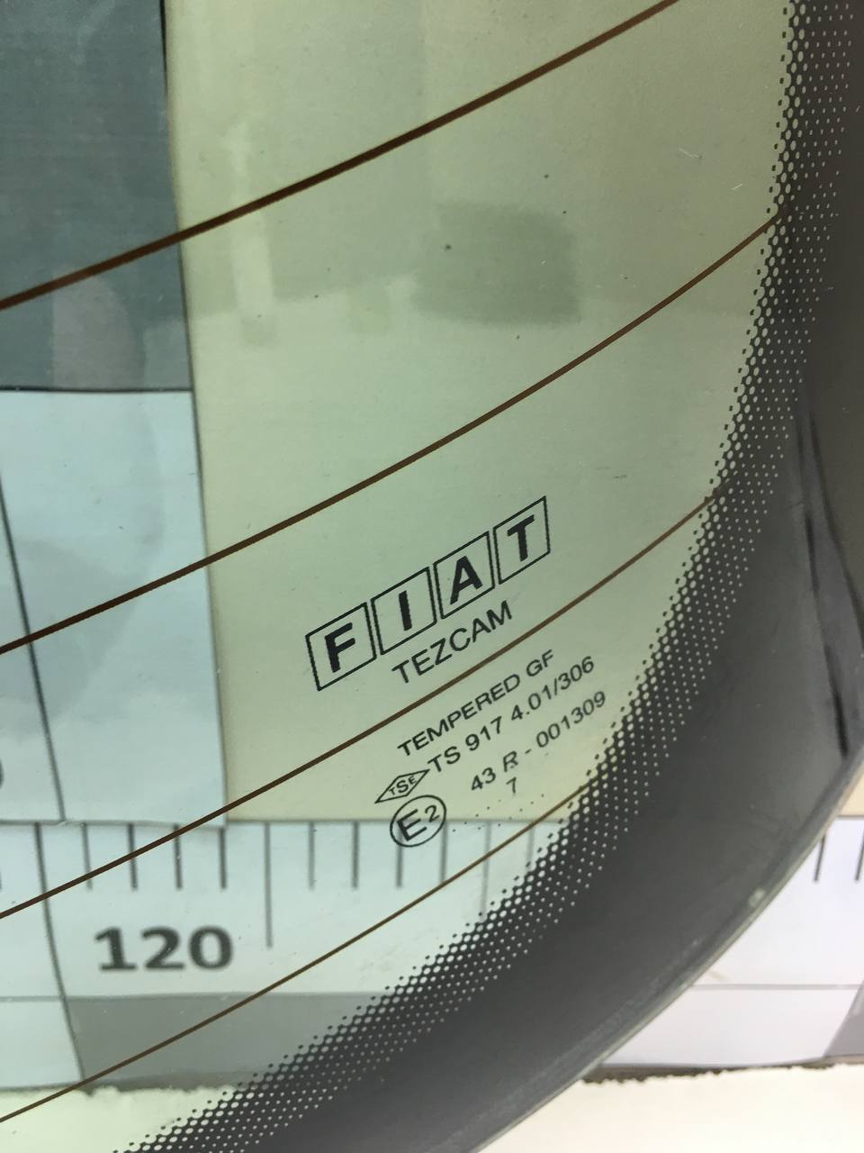 Стекло заднее Fiat Albea 2002-2012