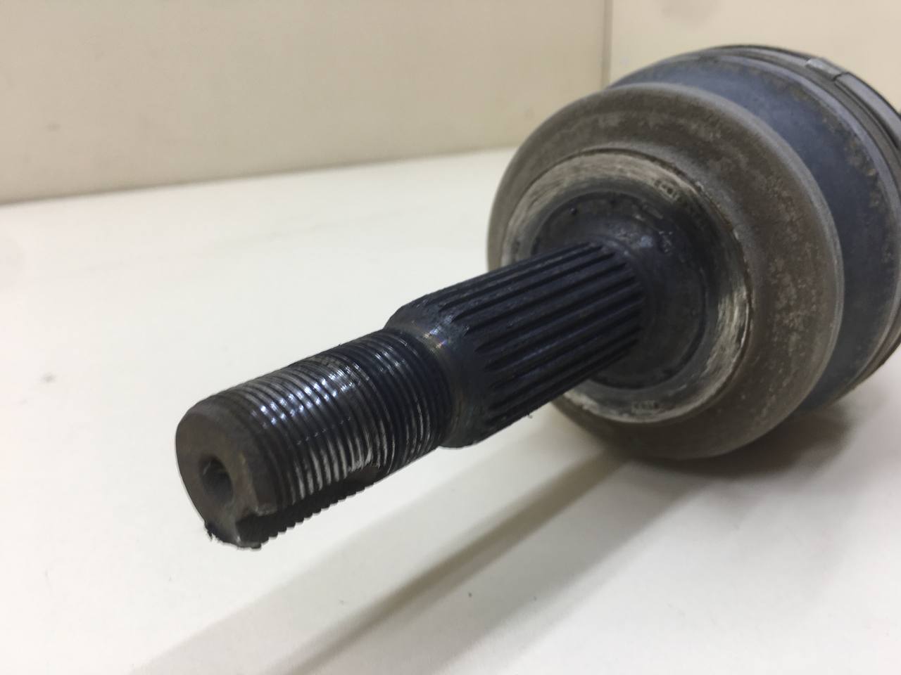 Полуось передняя левая Toyota Rav 4 (A30) 2006-2013 Полуось передняя левая Toyota Rav 4 (A30) 2006-2013