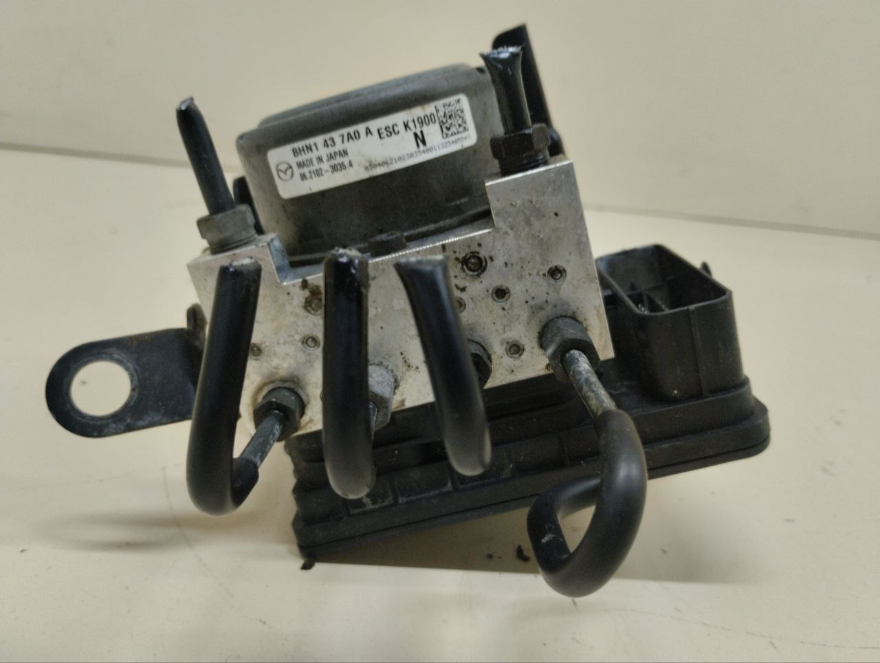 Блок ABS (насос) Mazda Mazda 3 (BM) 2013-2016 Блок ABS (насос) Mazda Mazda 3 (BM) 2013-2016