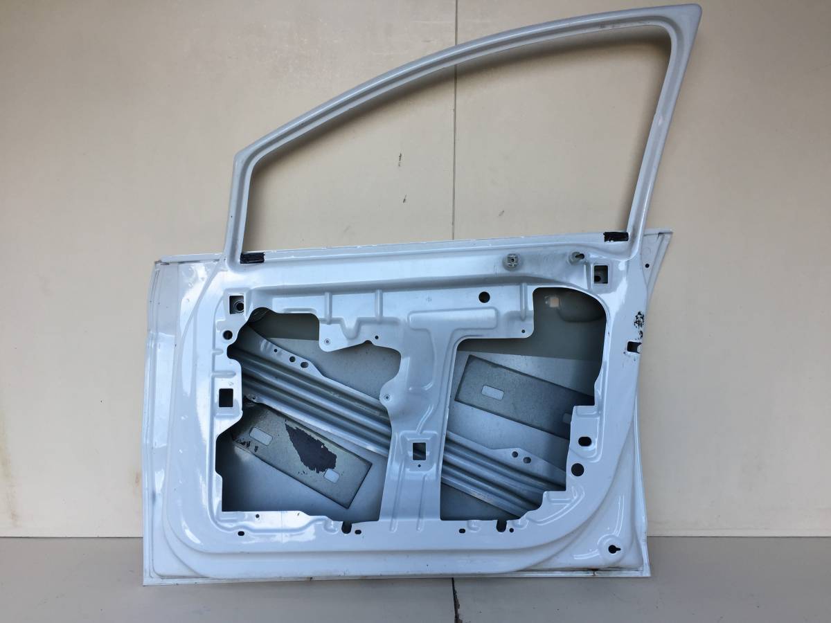 Дверь передняя правая Seat Leon (1P1) 2005-2013