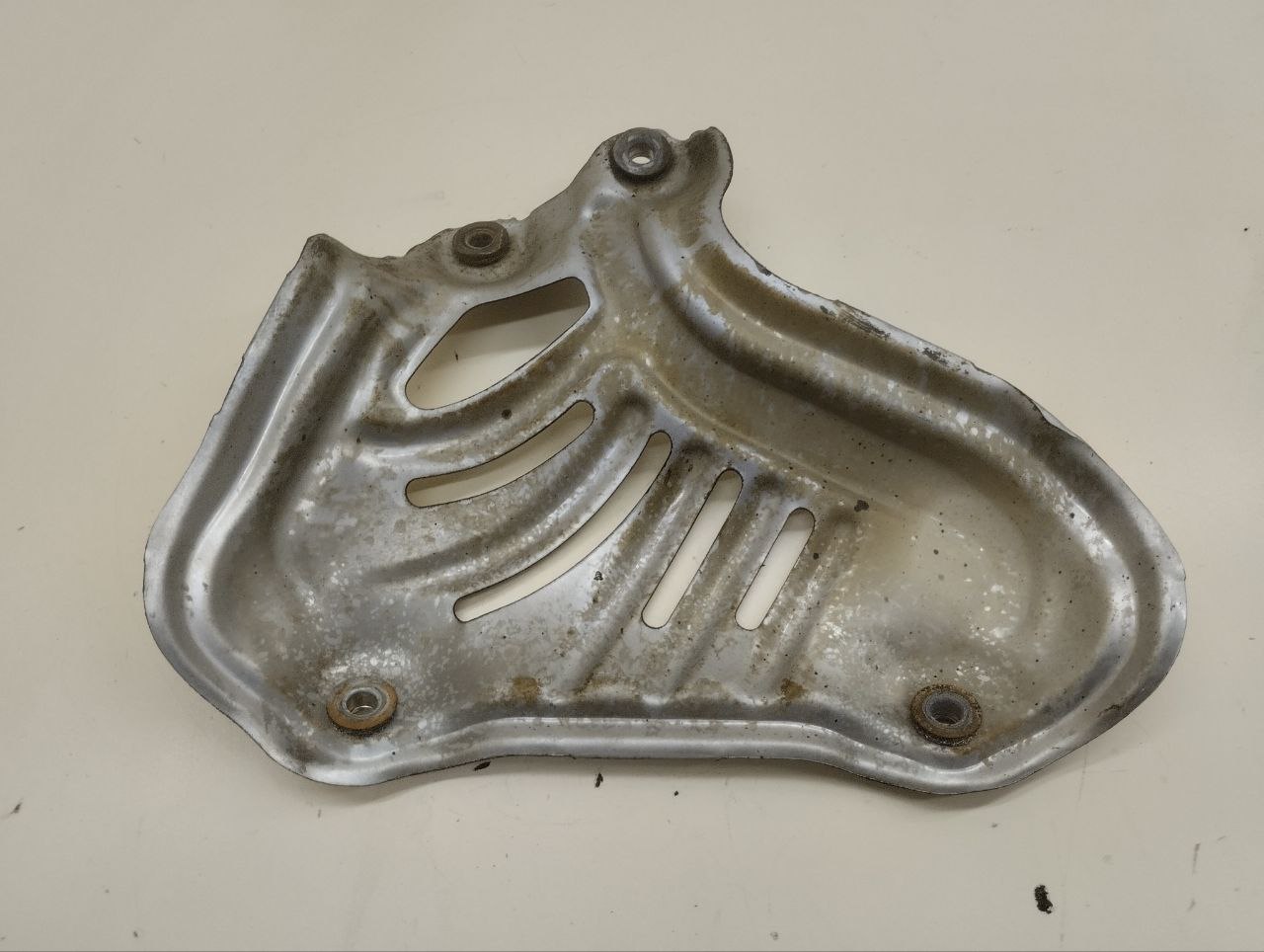 Экран тепловой Toyota Corolla E150 2006-2013 Экран тепловой Toyota Corolla E150 2006-2013