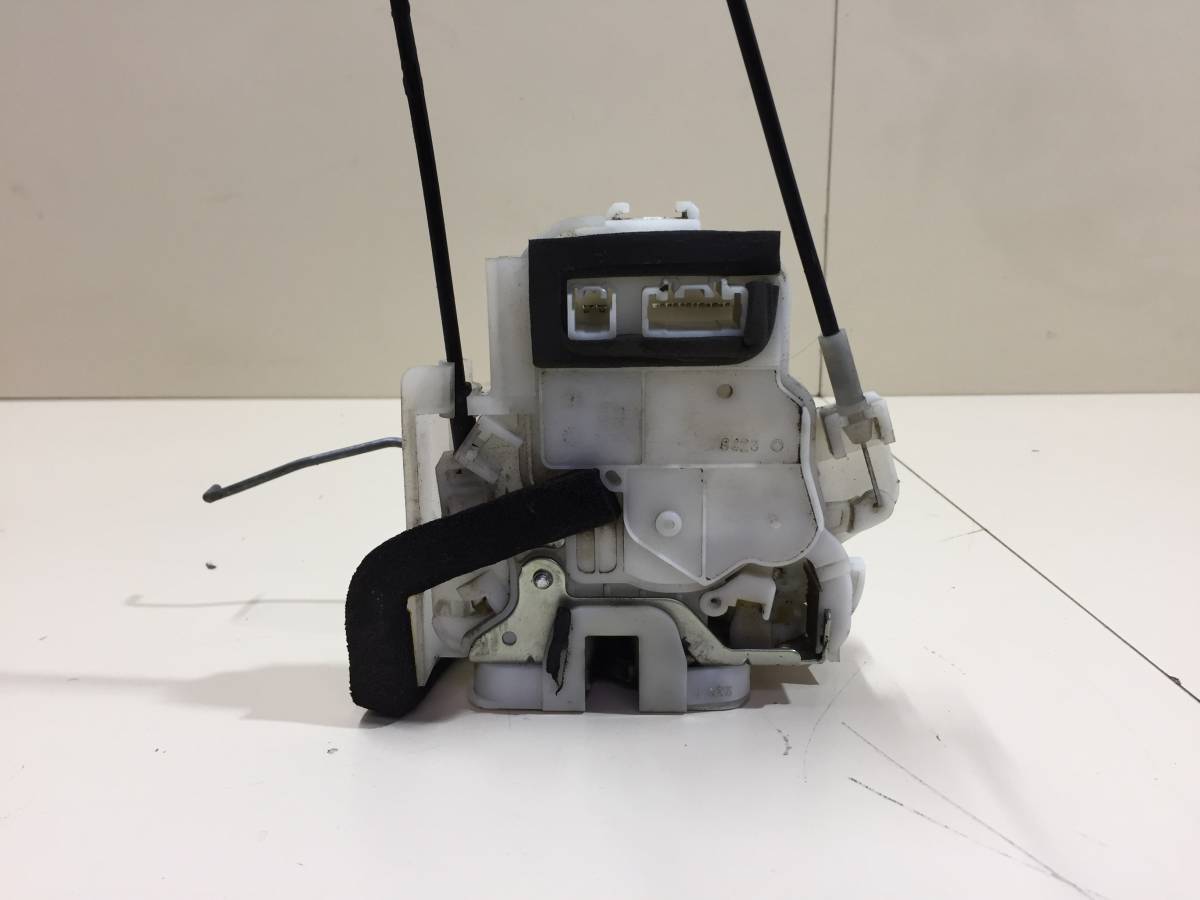 Замок двери передней левой Subaru Impreza (G12) 2007-2012