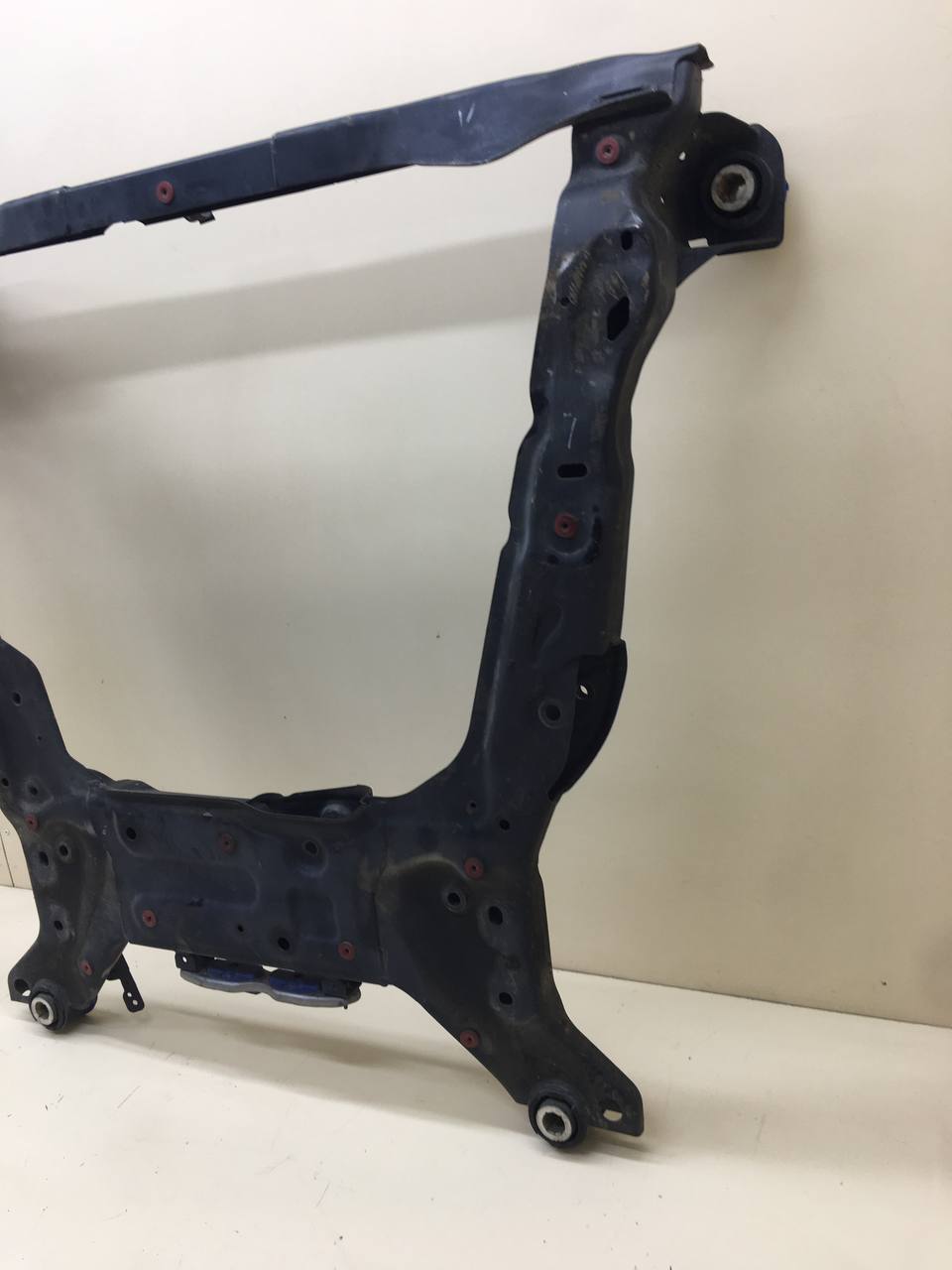 Балка подмоторная Volvo V60 2010-2013