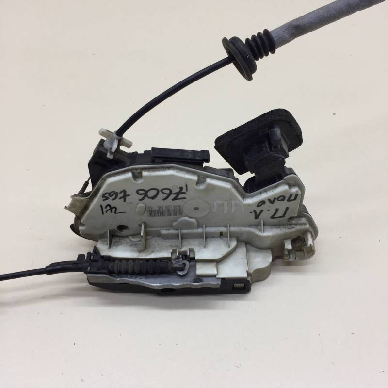 Замок двери передней левой Volkswagen Polo (MK5) 2011-2020