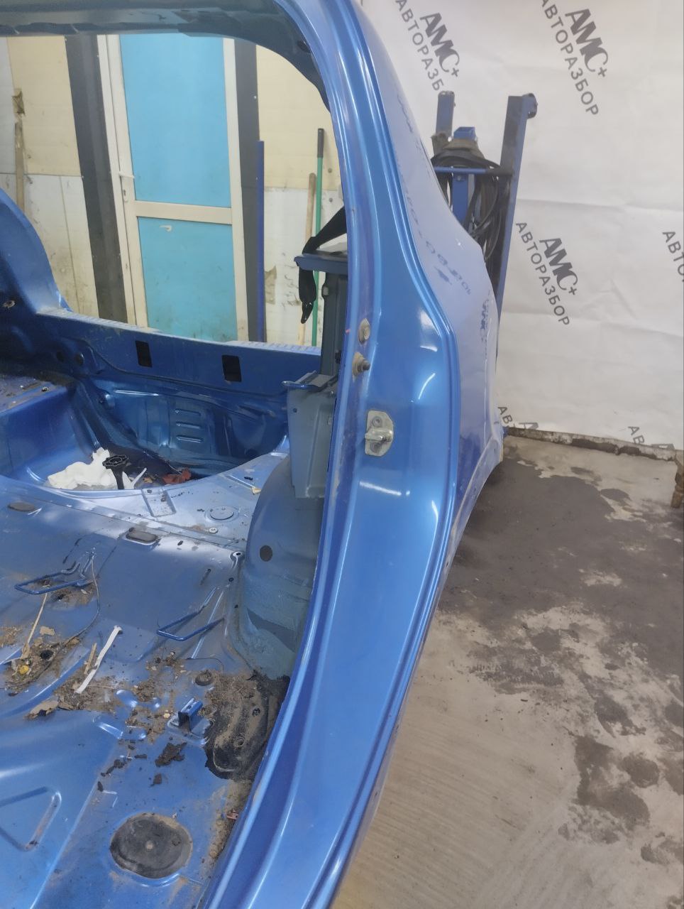 Крыло заднее левое Renault Sandero Stepway (5S) 2014-2022