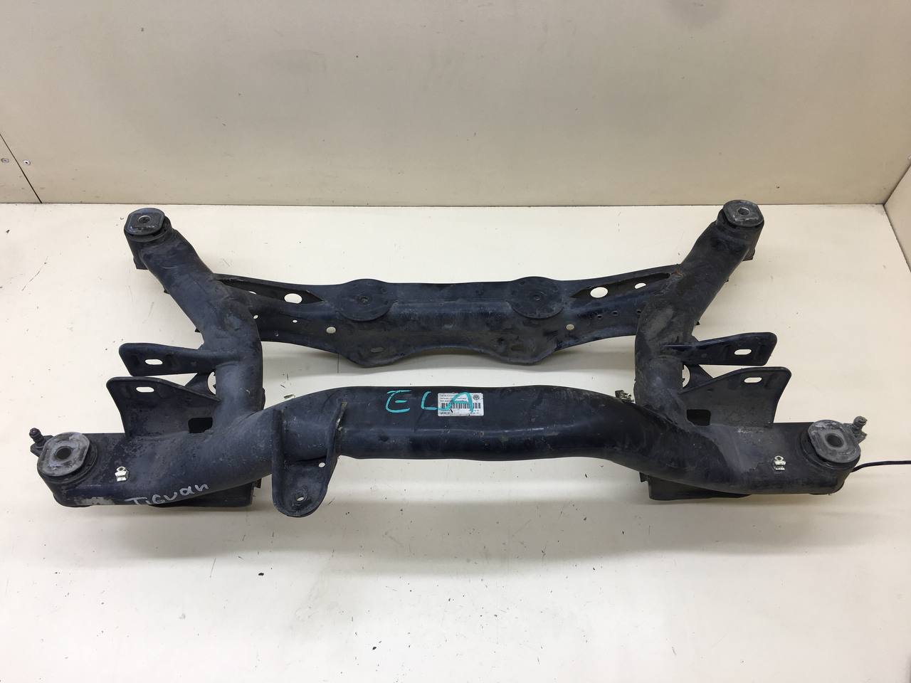 Балка задняя Volkswagen Tiguan (5N1) 2007-2011 Балка задняя Volkswagen Tiguan (5N1) 2007-2011