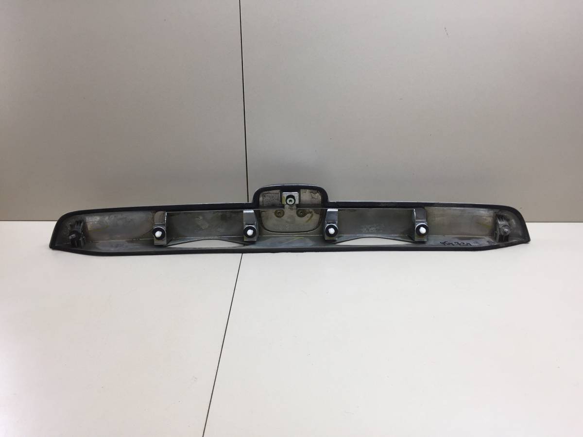 Накладка двери багажника Honda CR-V 2007-2012