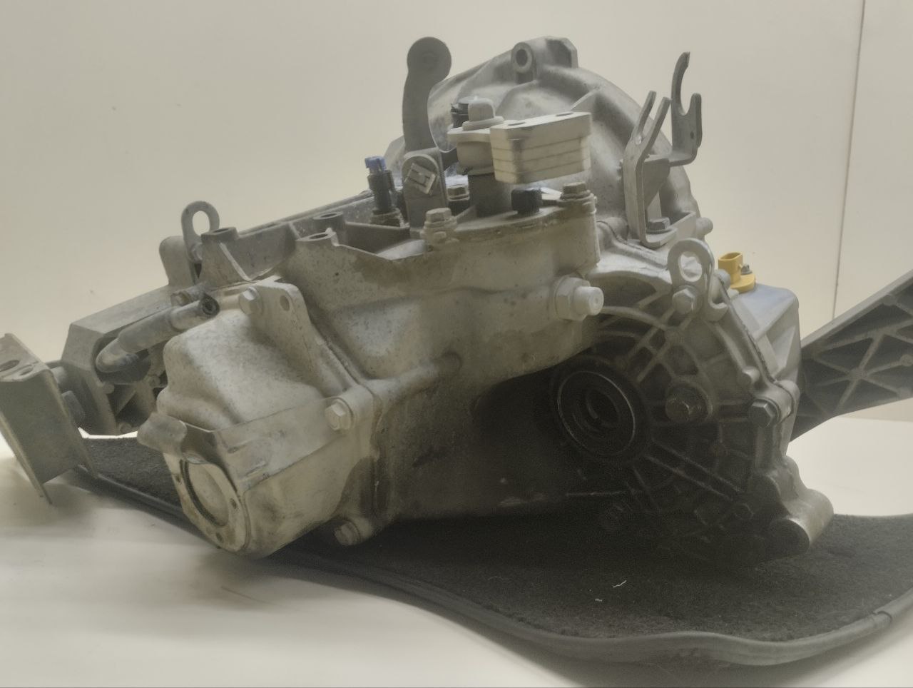 МКПП (механическая коробка переключения передач) Lada Granta 2011>