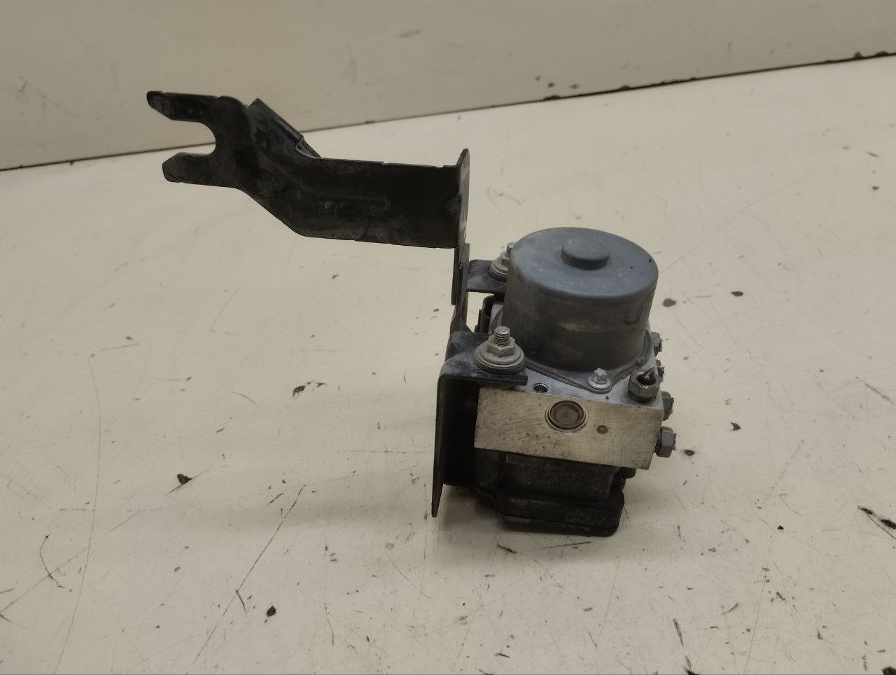 Блок ABS (насос) Renault Duster (HSA, HSM) 2012> Блок ABS (насос) Renault Duster (HSA, HSM) 2012>