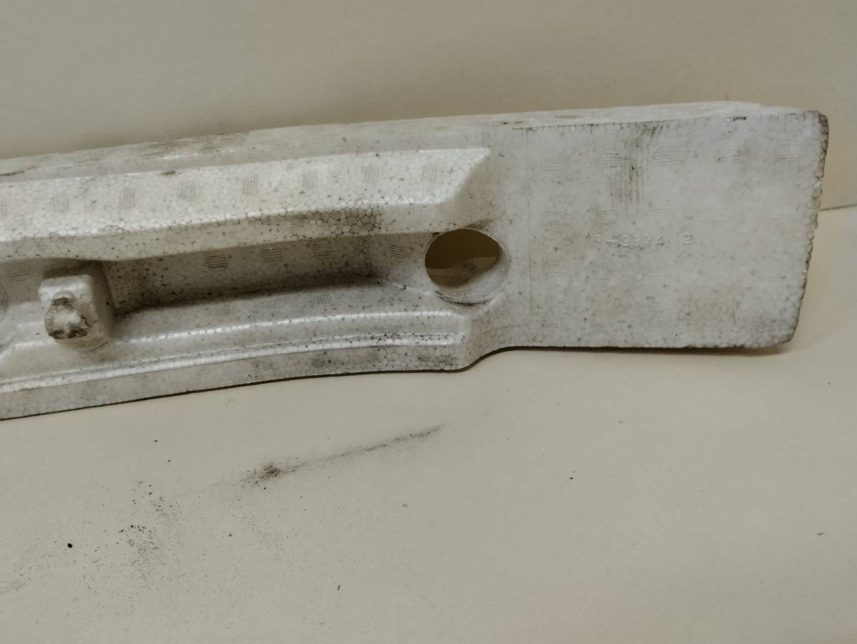 Наполнитель переднего бампера Subaru Legacy (B14) 2010-2015