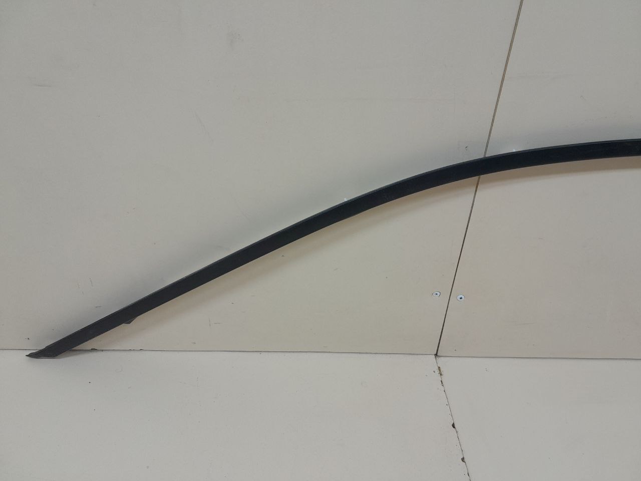 Молдинг крыши левый BMW 1-series E87/E81 2004-2011