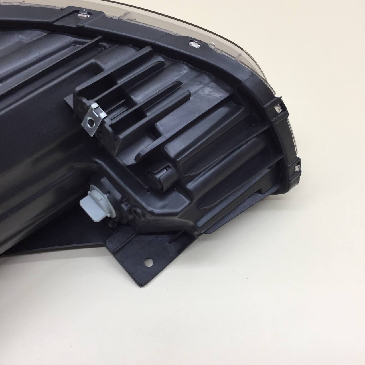 Фара правая Hyundai ix35 (LM) 2010-2015 Фара правая Hyundai ix35 (LM) 2010-2015