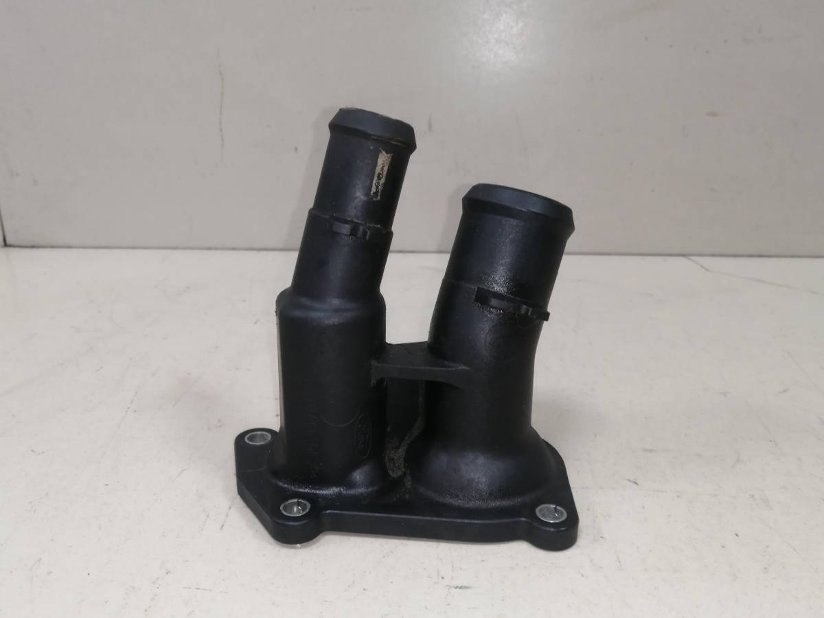 Крышка термостата Ford Fusion (JU) 2002-2012 Крышка термостата Ford Fusion (JU) 2002-2012