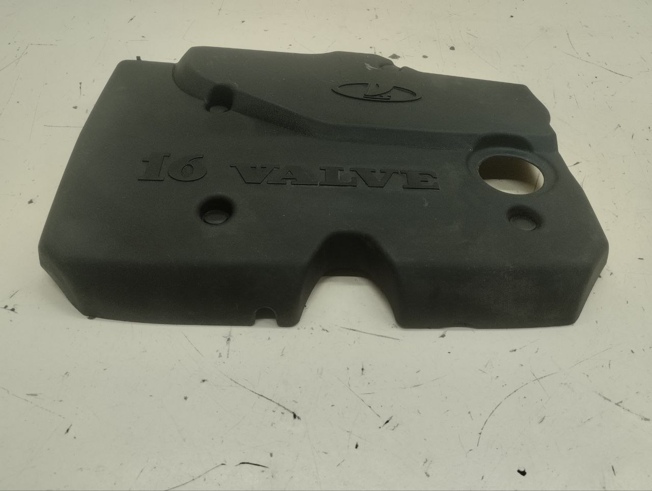 Крышка двигателя декоративная Lada Priora 2007-2018