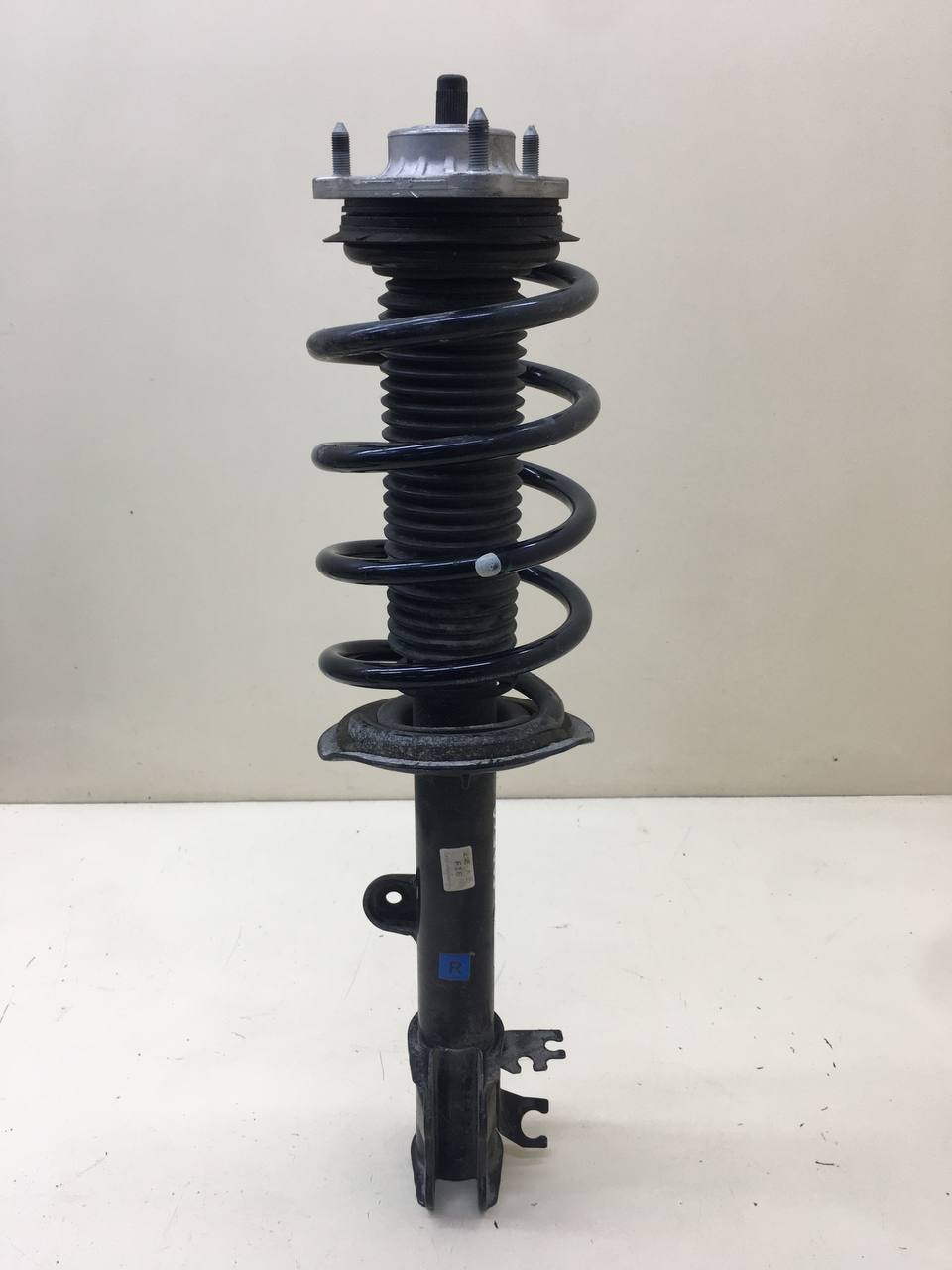 Амортизатор передний правый Jetour Dashing 2022>