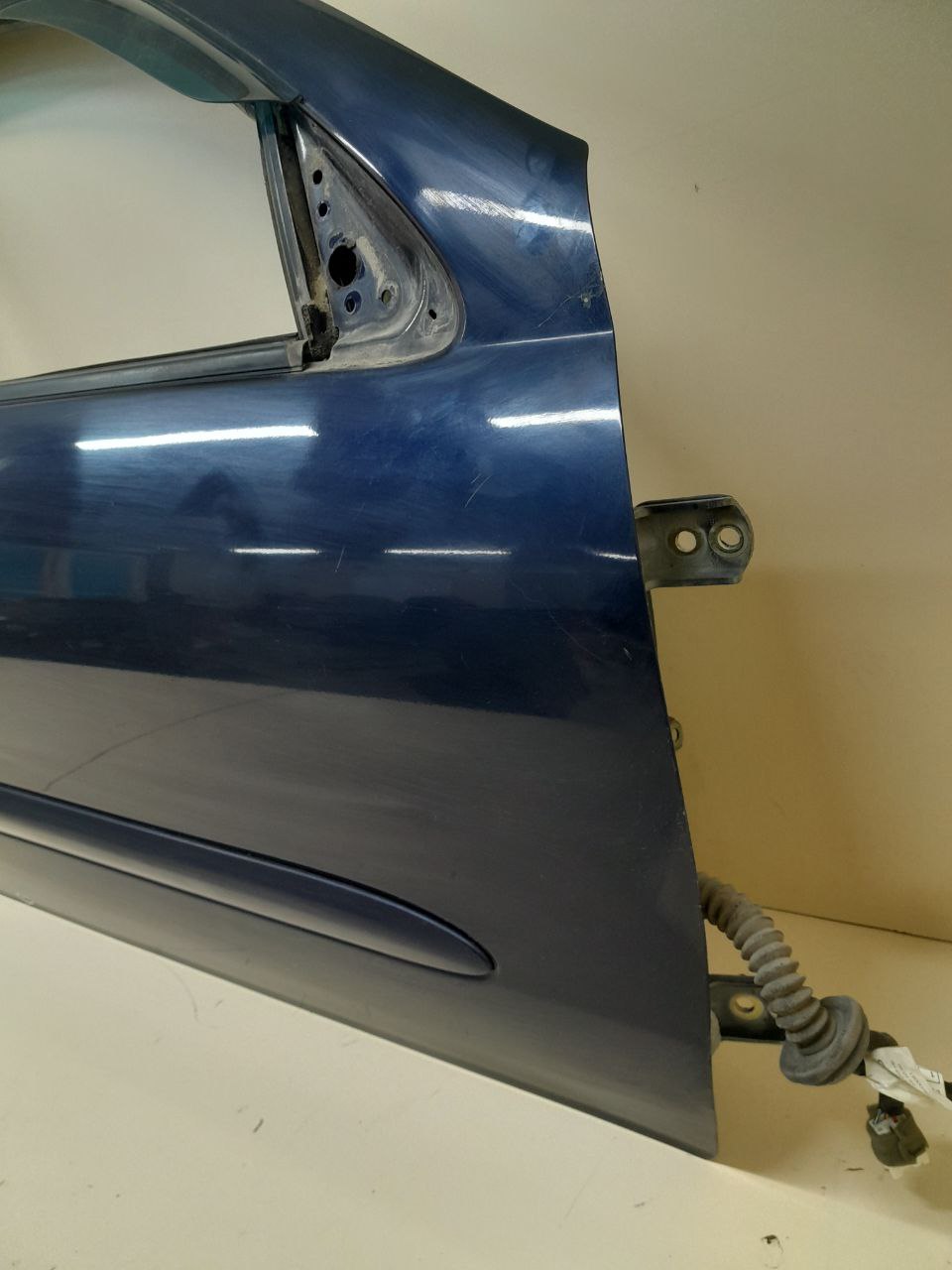 Дверь передняя правая Nissan Almera (N16) 2000-2006