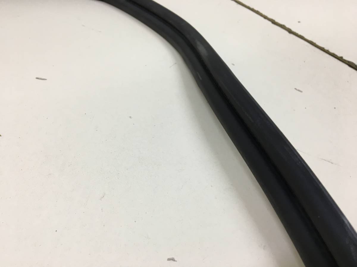 Уплотнитель багажника BMW 1-series E87/E81 2004-2011