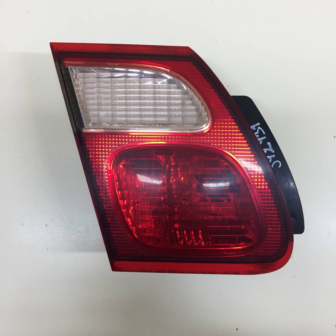 Фонарь задний внутренний левый Nissan Almera (N16) 2000-2006