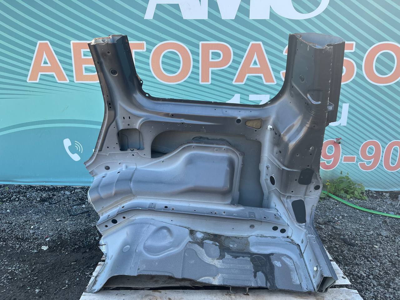 Крыло заднее правое Land Rover Discovery 3 (L319) 2004-2009