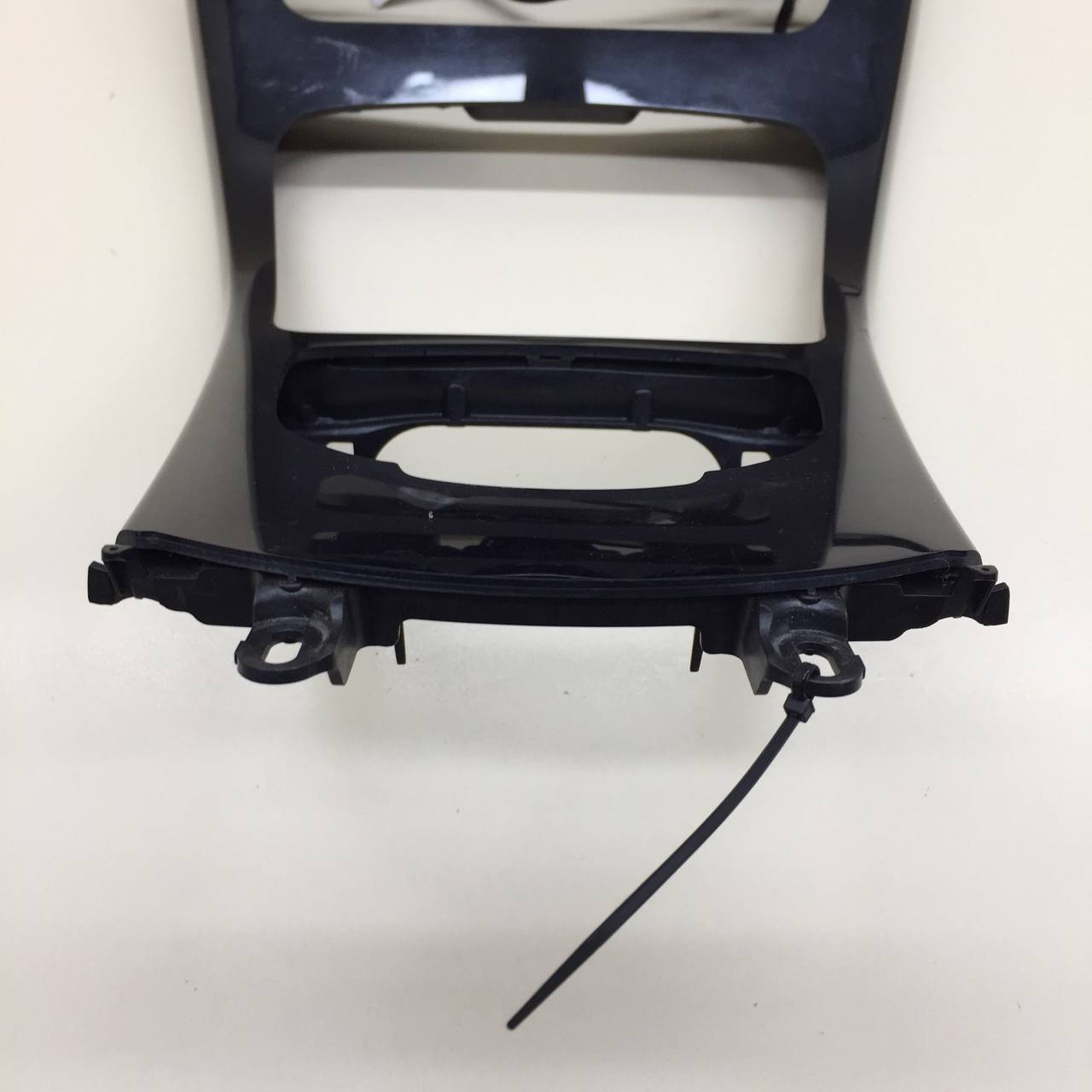 Дефлектор воздушный Mercedes-Benz C-Class (W205) 2014>