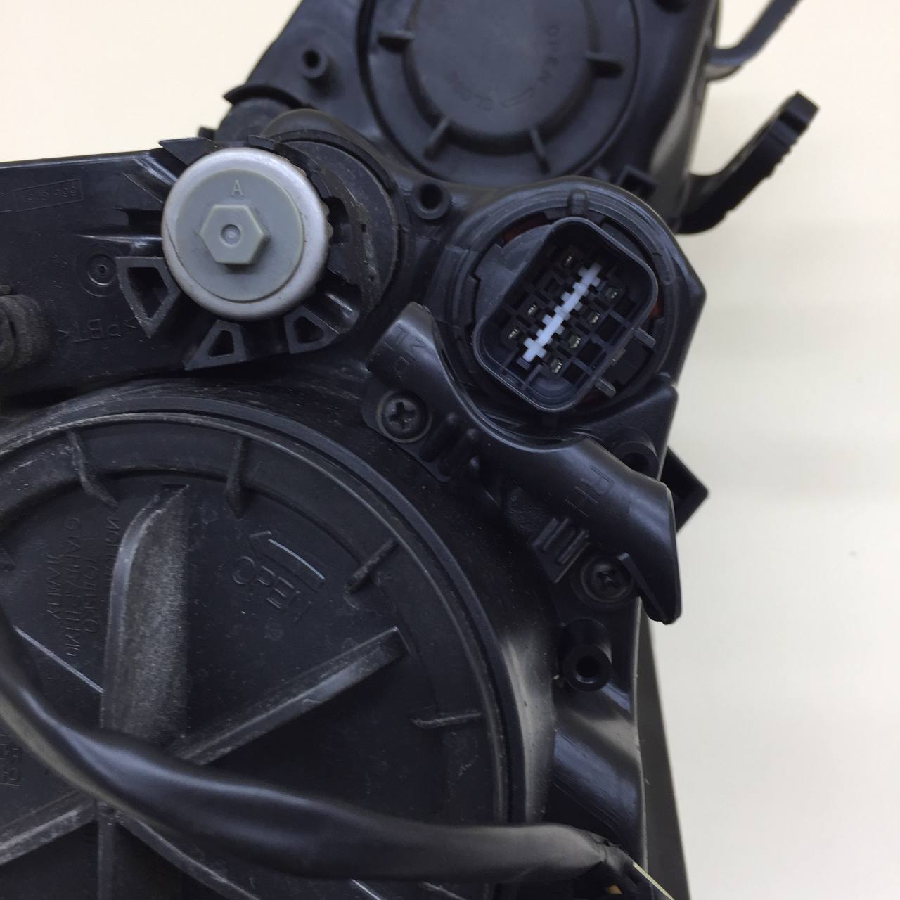 Фара правая Hyundai Elantra (MD) 2011-2016