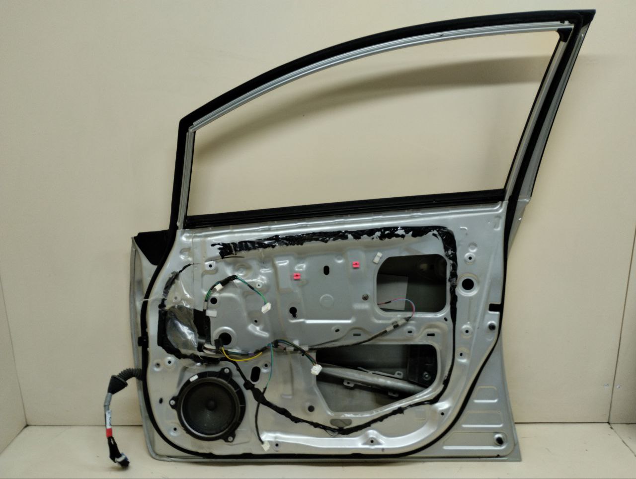 Дверь передняя правая Toyota Auris (E150) 2006-2012 Дверь передняя правая Toyota Auris (E150) 2006-2012