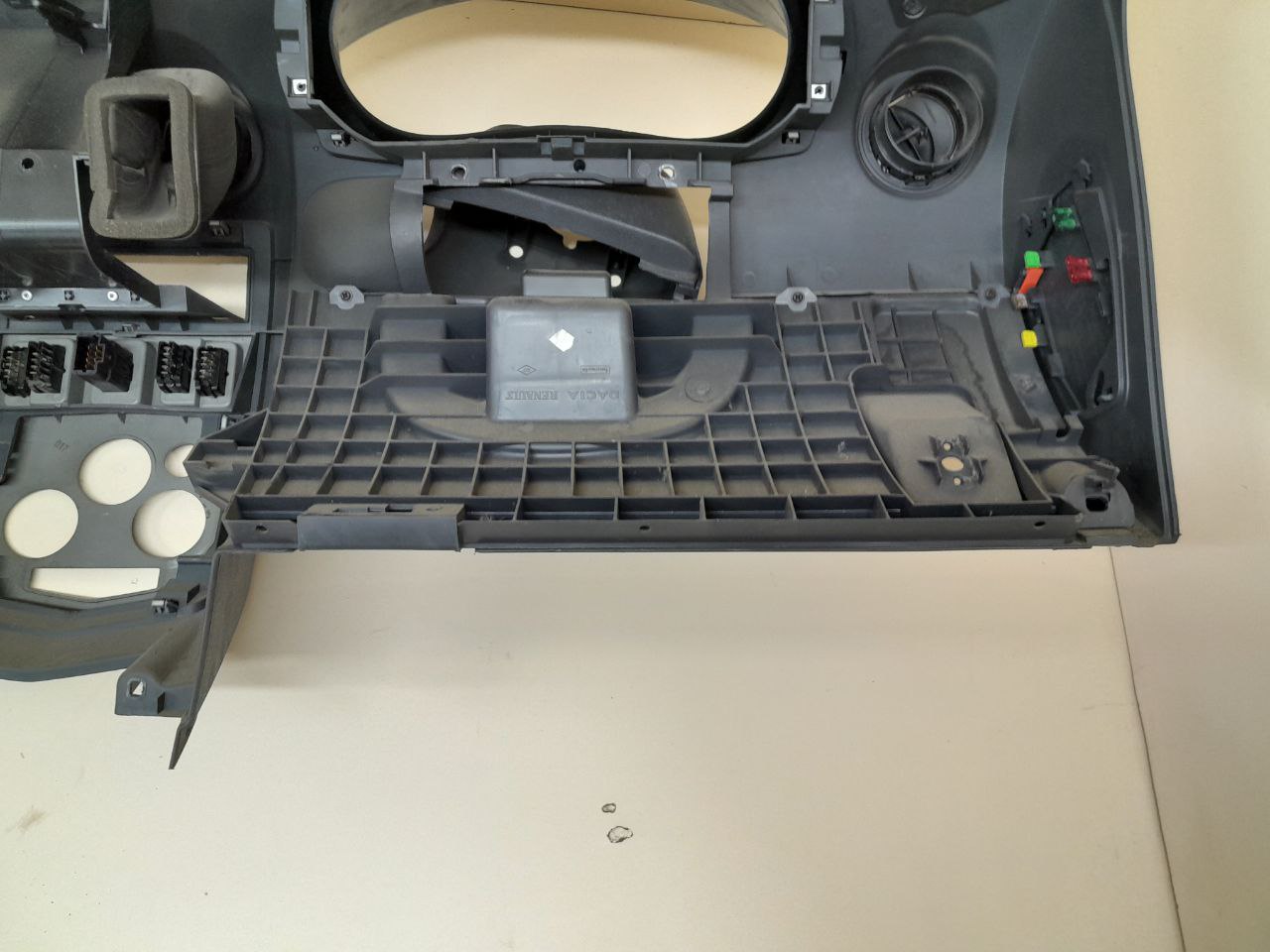 Торпедо Renault Logan (1) 2005-2014
