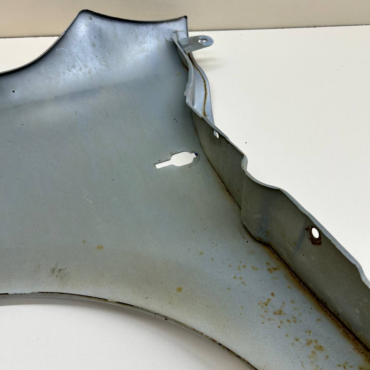 Крыло переднее правое Lada Granta 2011>