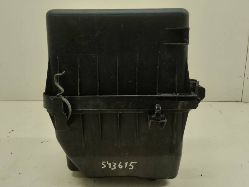 Корпус воздушного фильтра Toyota Rav 4 (A30) 2006-2013 Корпус воздушного фильтра Toyota Rav 4 (A30) 2006-2013
