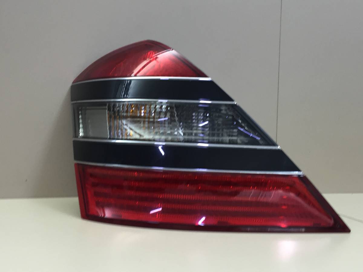 Фонарь задний левый Mercedes-Benz S-Class (W221) 2005-2013