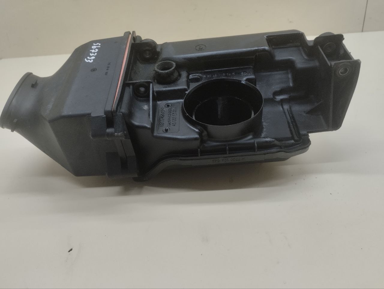 Корпус воздушного фильтра Renault Duster (HSA, HSM) 2012> Корпус воздушного фильтра Renault Duster (HSA, HSM) 2012>